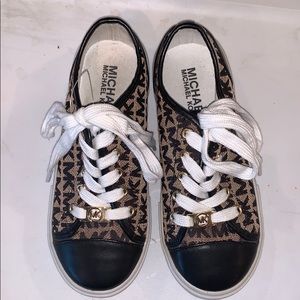 MICHAEL by Michael Kors shoes tan w/black leather